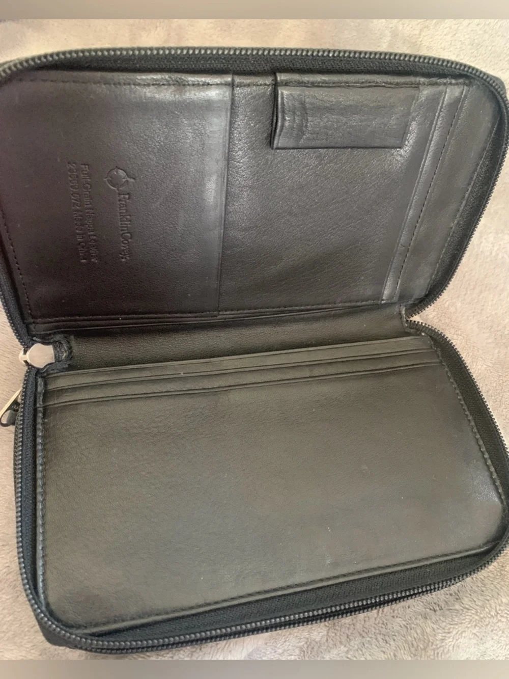Franklin Covey Napa Leather Travel Pouch.  *Flaw shown in pictures.
